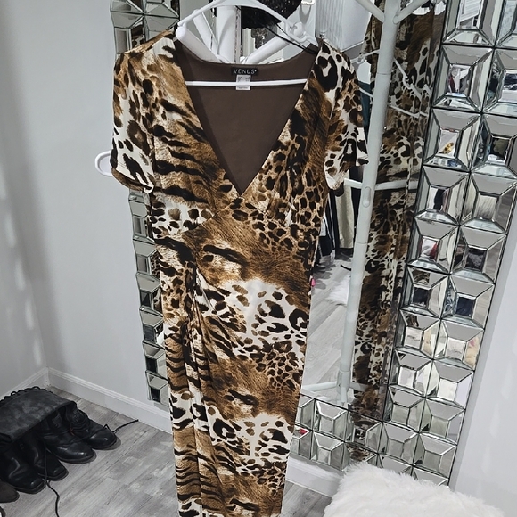 VENUS Dresses & Skirts - Venus Women's Leopard Print Dress - Brown